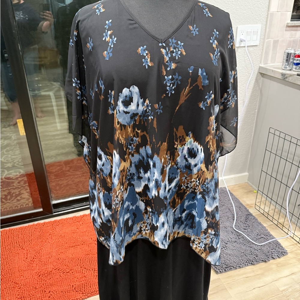 Gray and Blue Boxy V-Neck Blouse #sh0077